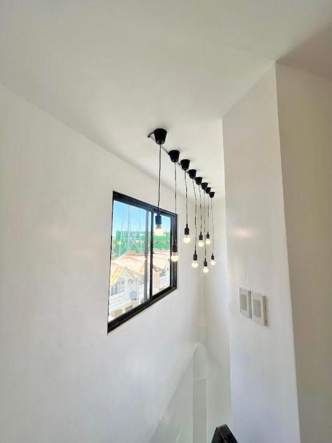 New Modern Home Near Airport, Beach And Fast Wi-Fi Sudtungan Exterior photo