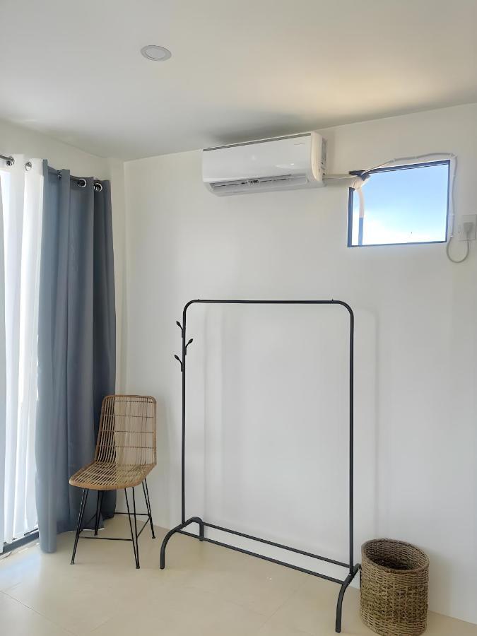 New Modern Home Near Airport, Beach And Fast Wi-Fi Sudtungan Exterior photo
